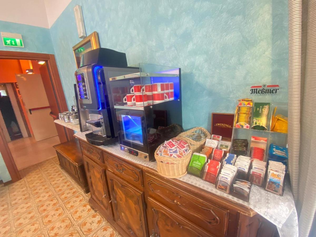 Hotel Tilly Cesenatico Luaran gambar