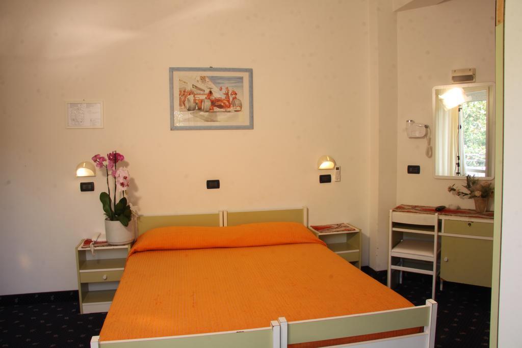 Hotel Tilly Cesenatico Luaran gambar