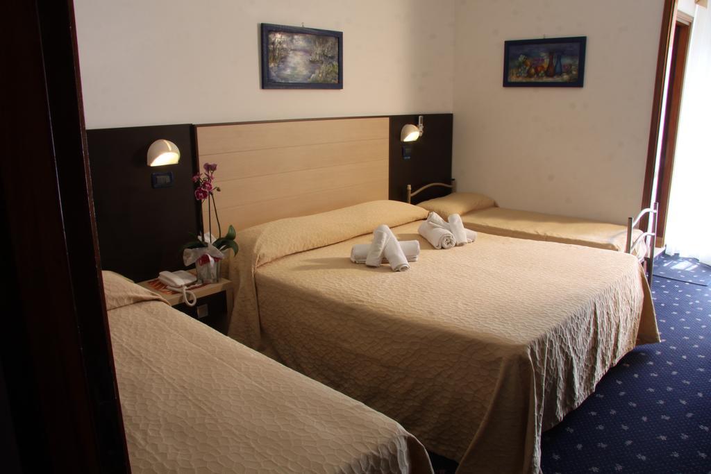 Hotel Tilly Cesenatico Luaran gambar