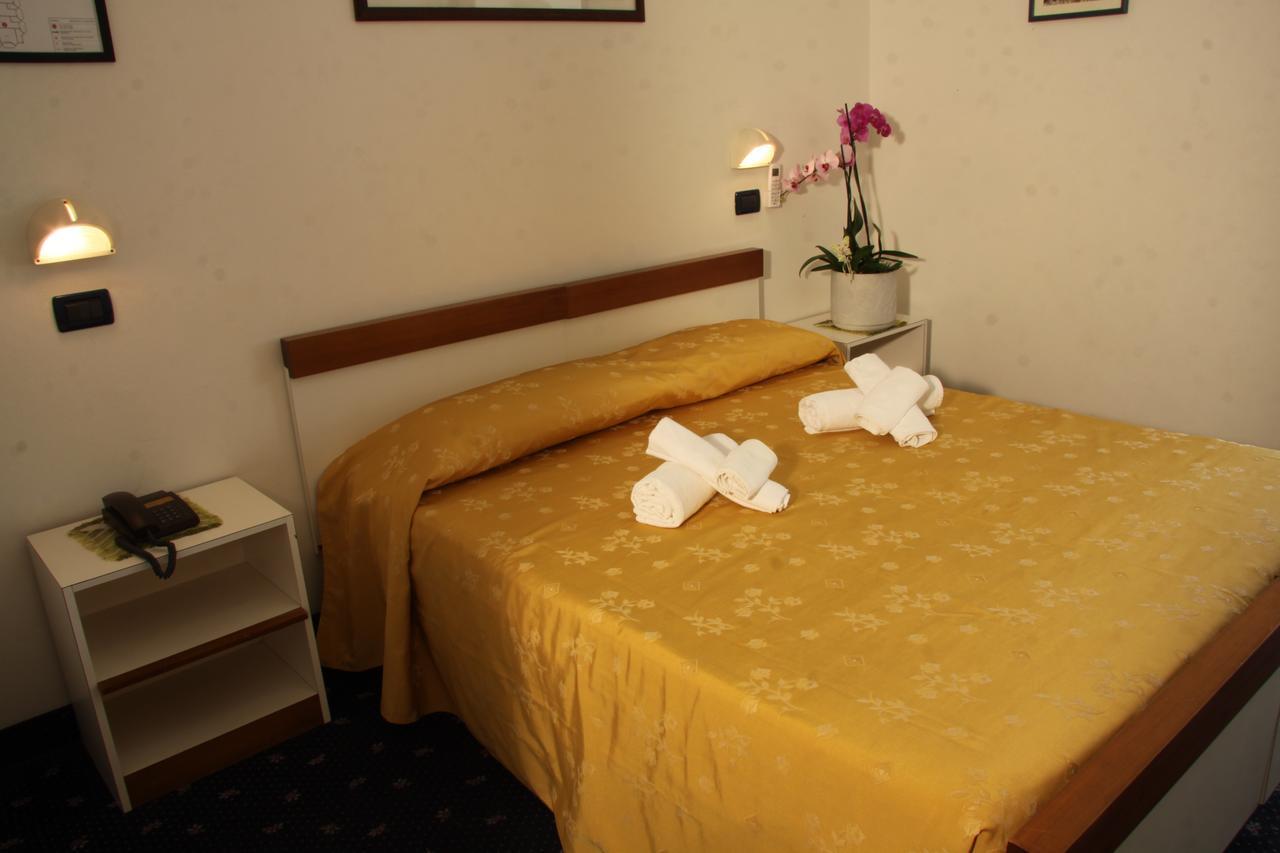 Hotel Tilly Cesenatico Luaran gambar