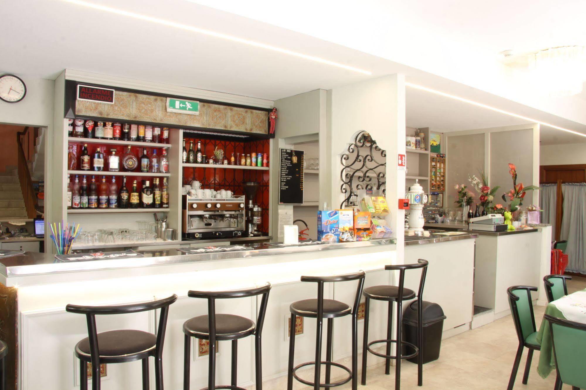 Hotel Tilly Cesenatico Luaran gambar