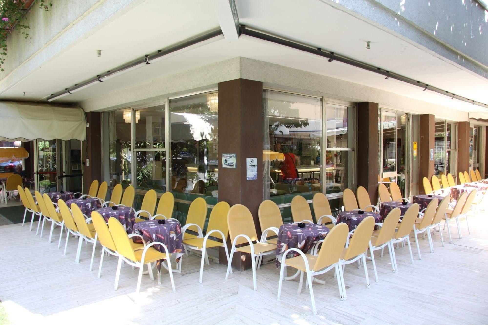 Hotel Tilly Cesenatico Luaran gambar